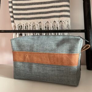 Kosmetyczka KOSTKA niebieska